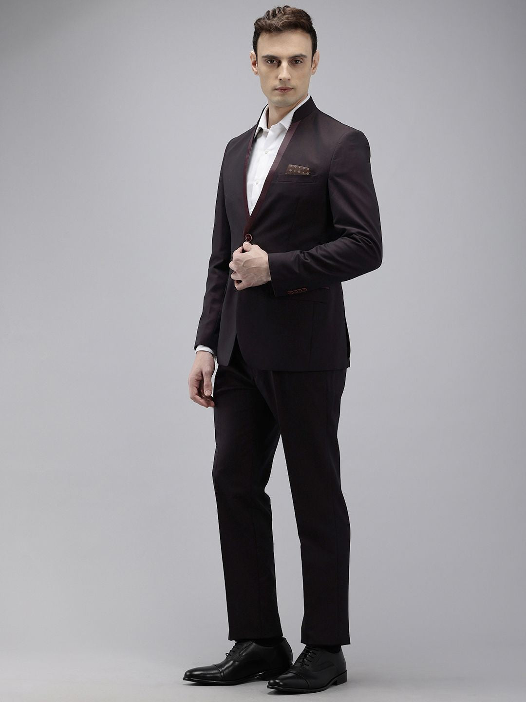 Park Avenue Self Design Textured Single Breasted Super Slim Fit 2 Piece Party Suits