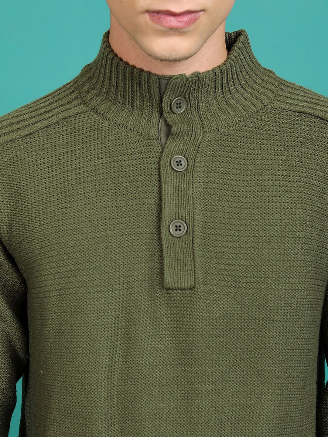 HIGHLANDER Turtle Neck Pullover
