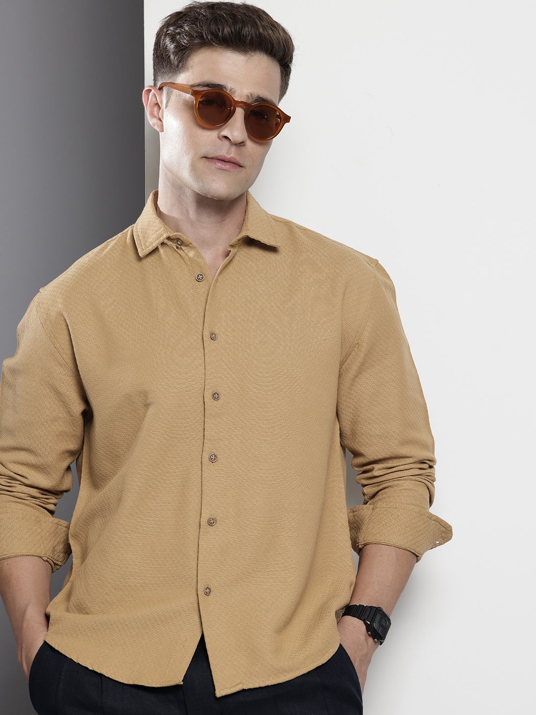 The Indian Garage Co Men Relaxed Fit Solid Dobby Resort Wear Shirt