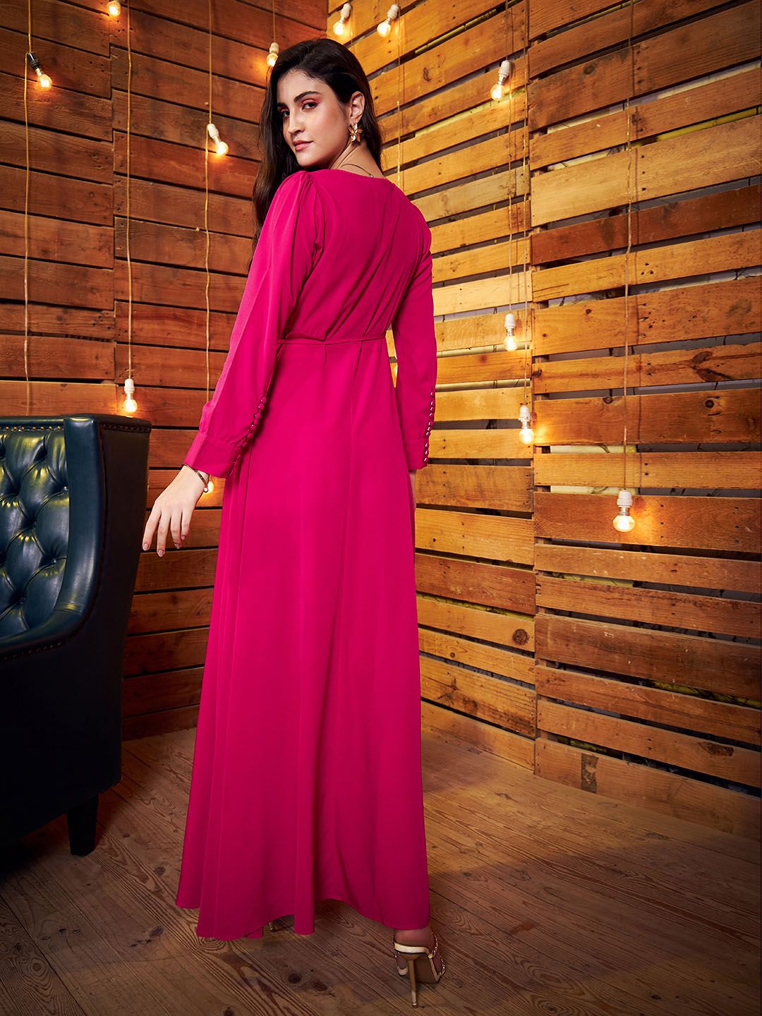 Berrylush Pink Solid V-Neck Cuffed Tie-Up Sleeves Maxi Dress