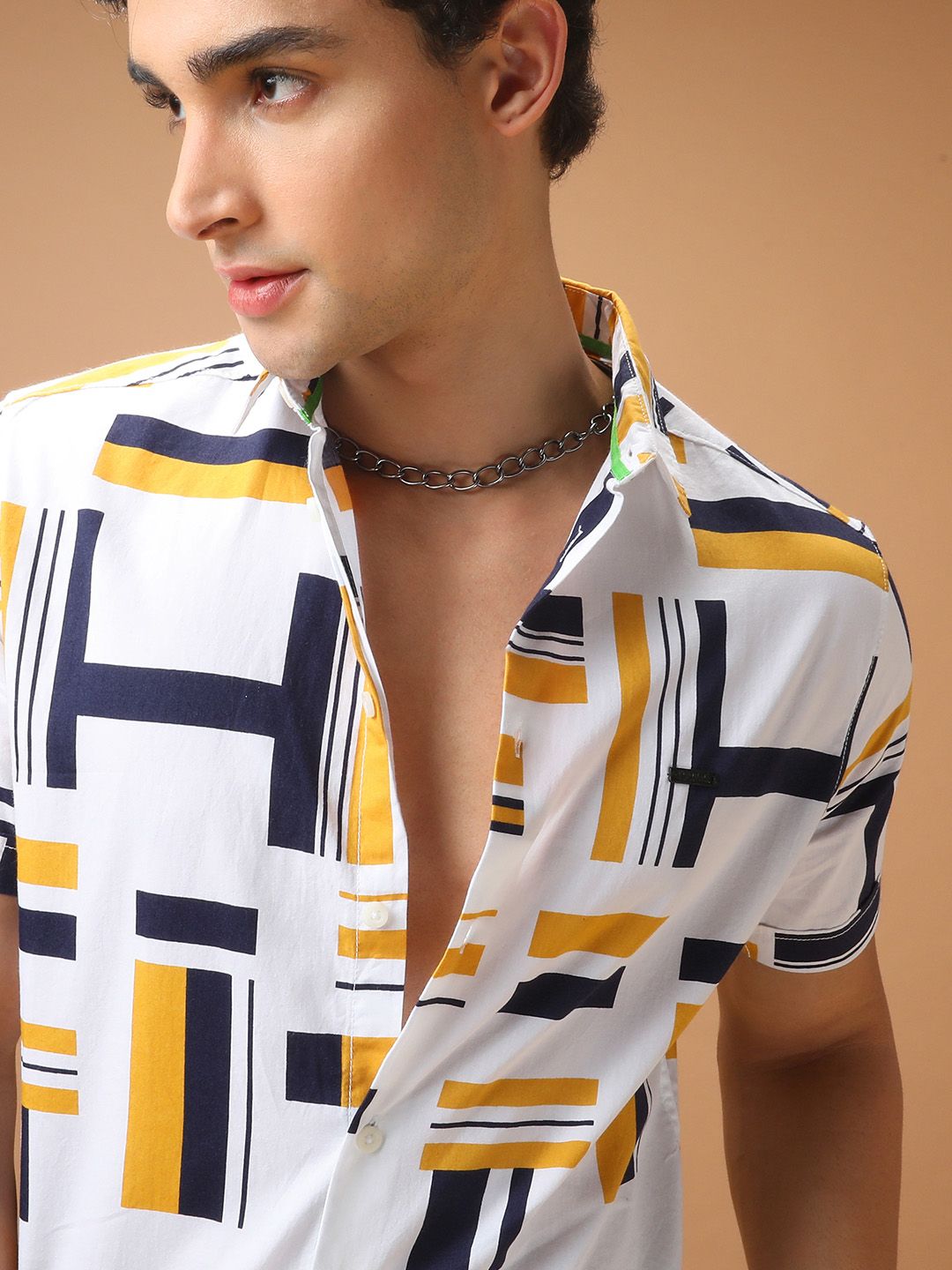 The Indian Garage Co Men Slim Fit Abstract Printed Resortwear Shirt