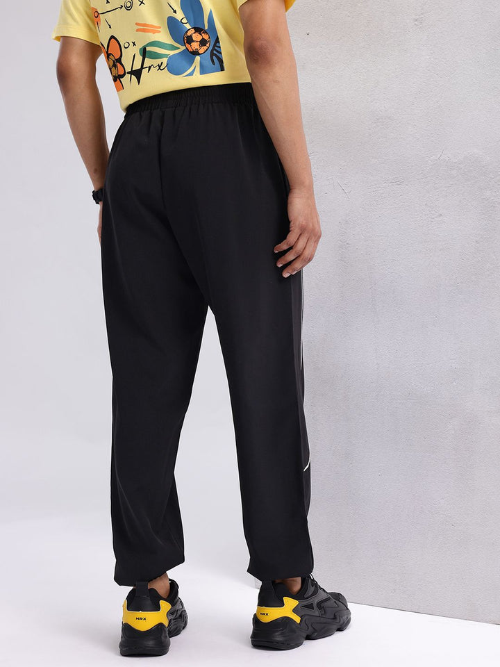 HRX oleh Hrithik Roshan Men lelaki yang sesuai dengan joggers