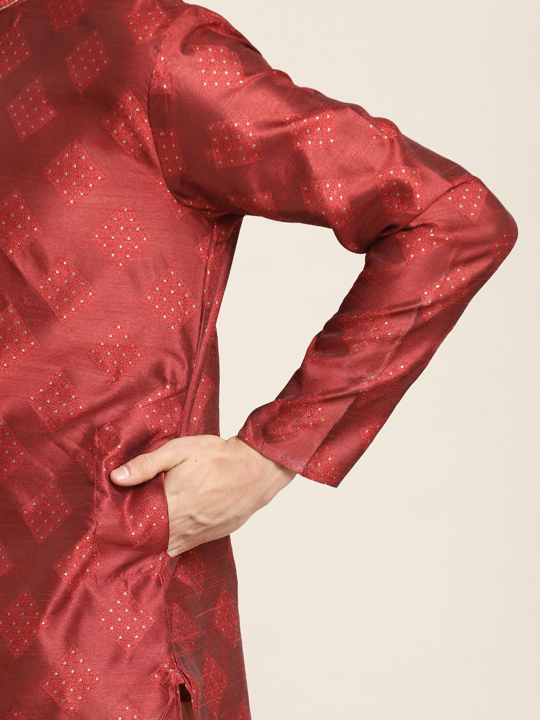 SOJANYA Men Maroon & Golden Ethnic Motifs Kurta
