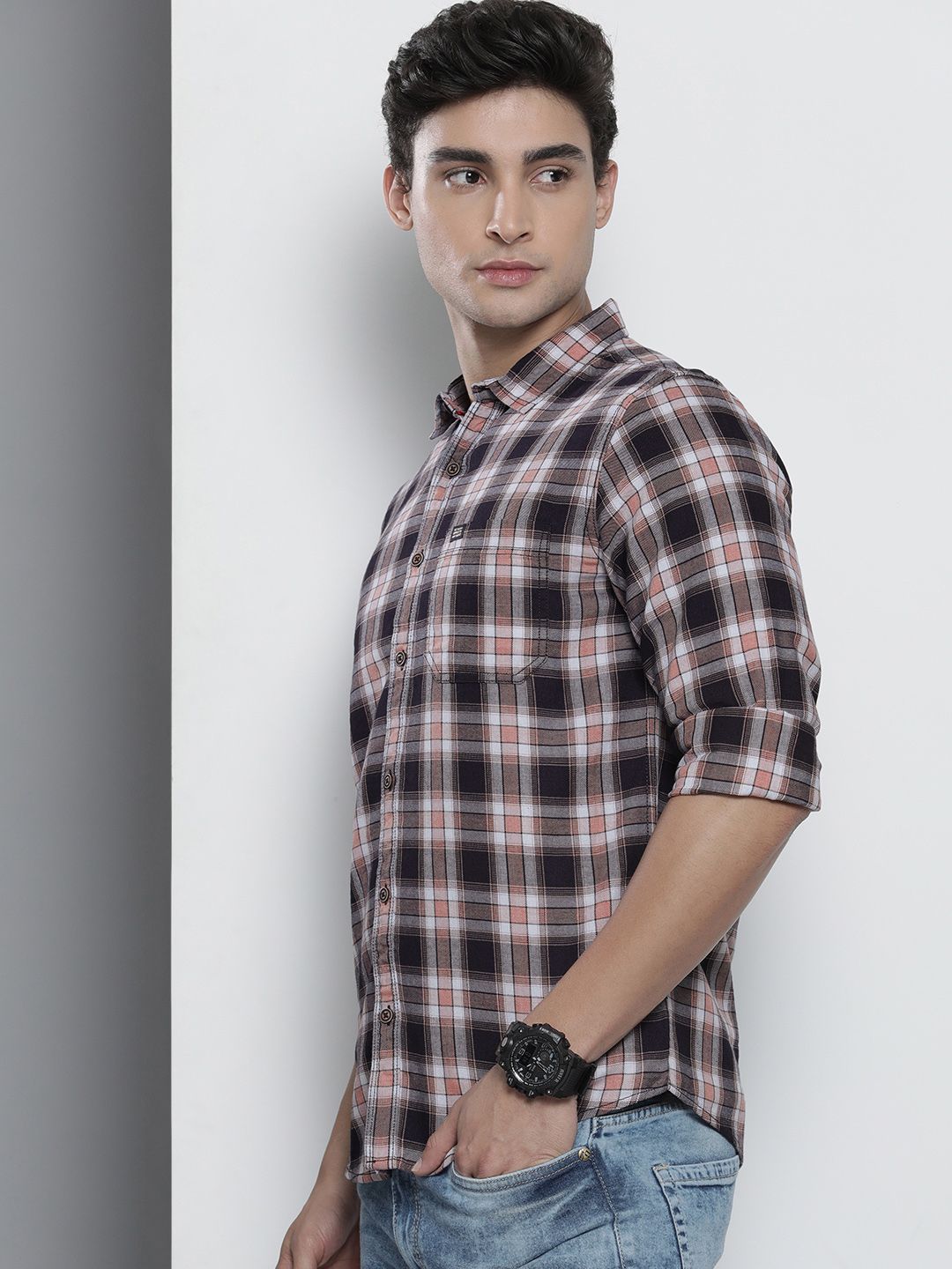 The Indian Garage Co Men Navy Blue & Peach-Coloured Cotton Checked Casual Shirt