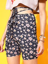 STREET 9 Women Black Floral Printed Skinny Fit High-Rise Cycling Shorts