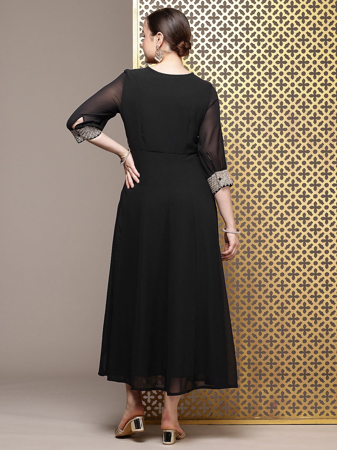 House of Pataudi Embellished A-Line Jashn Midi Party Dress