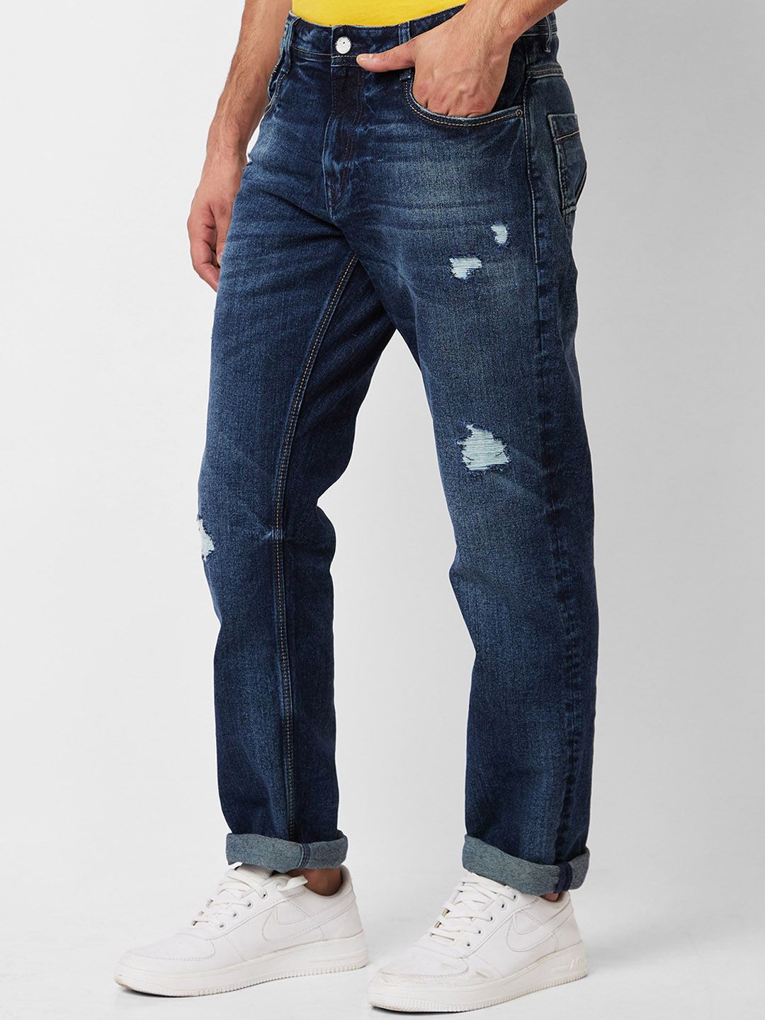 SPYKAR Men Relaxed Fit Mildly Distressed Light Fade Stretchable Jeans