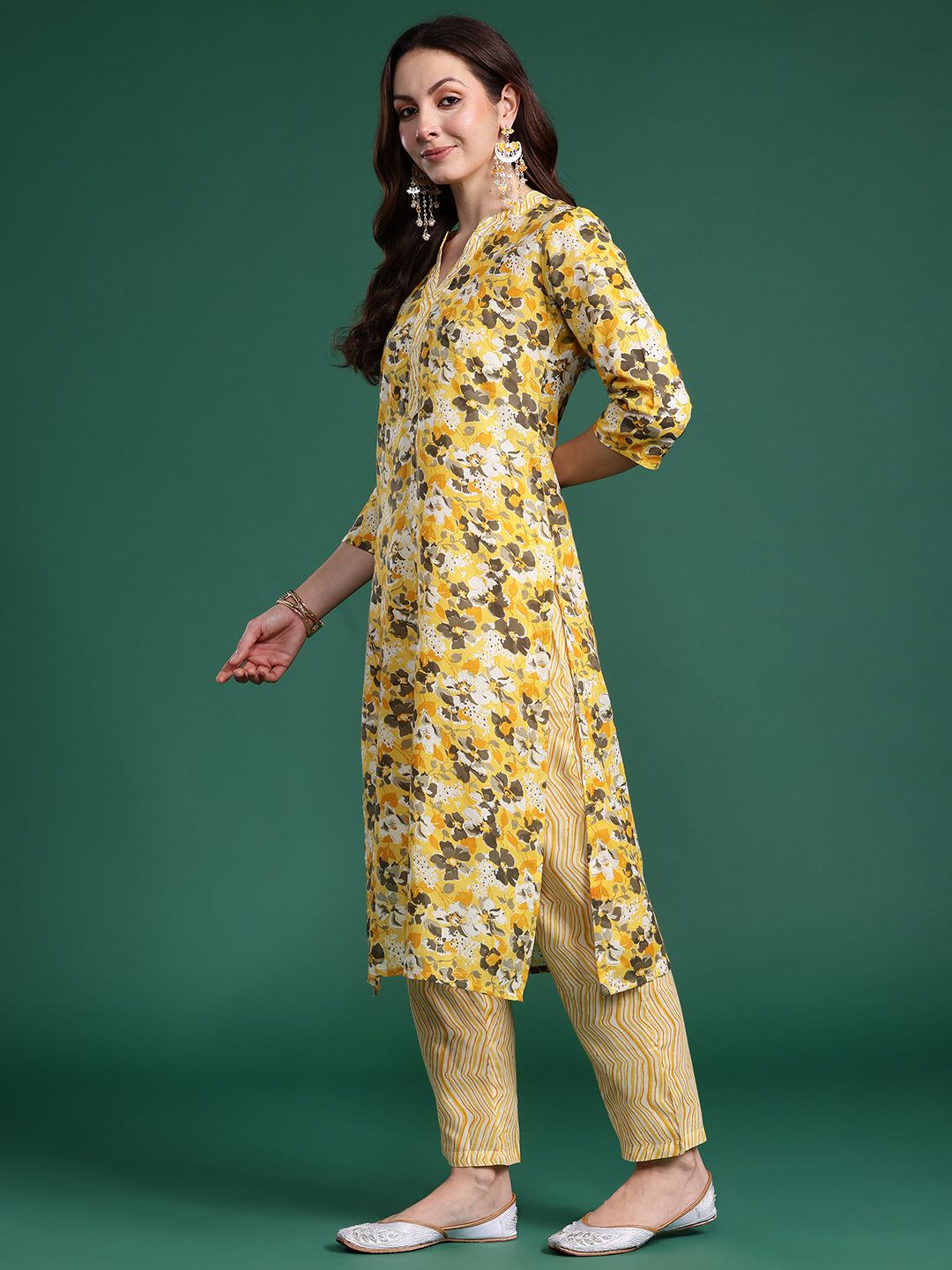 Indo Era Floral Printed Regular Pure Cotton Kurta with Trousers & Dupatta