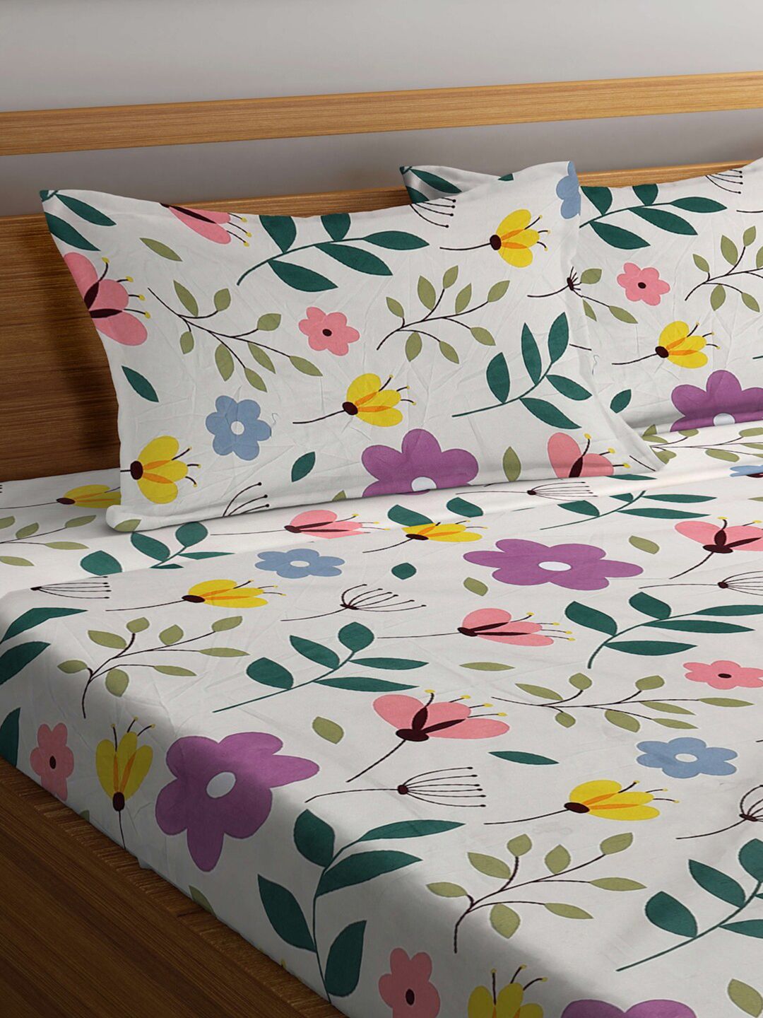 KLOTTHE Floral Printed 300 TC Fitted King Bedsheet with 2 Pillow Covers