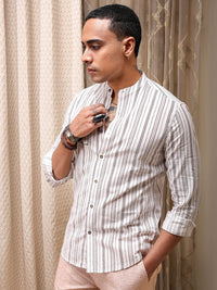 The Indian Garage Co Men Slim Fit Indie Printed Resortwear Shirt