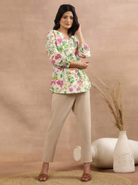 W Floral Printed V-Neck Cuffed Sleeves Cotton Top