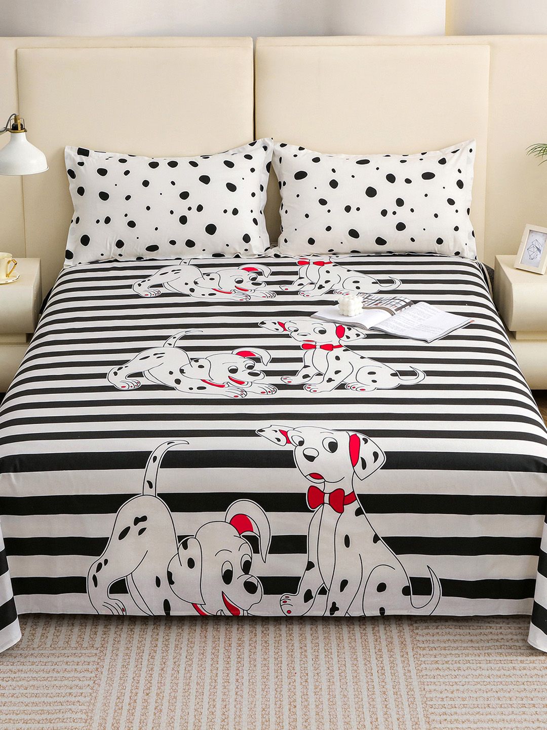 Story@home White Black Cotton 210 TC 1 King Double Bedsheet with 2 Pillow Covers