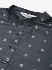 SOJANYA PLUS Lelaki Charcoal Grey & Silver Jacquard Silk Woven Design Kurta Lurus