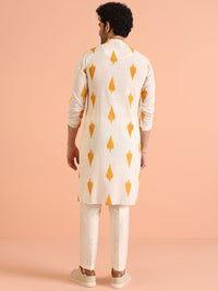 KISAH Men Printed Regular Kurta with Trousers Set