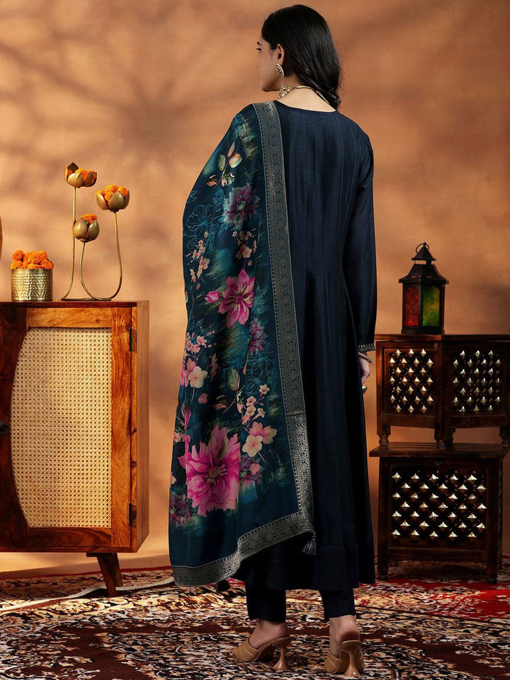 Libas Women Floral Yoke Design Panelled Kurta with Trousers & With Dupatta