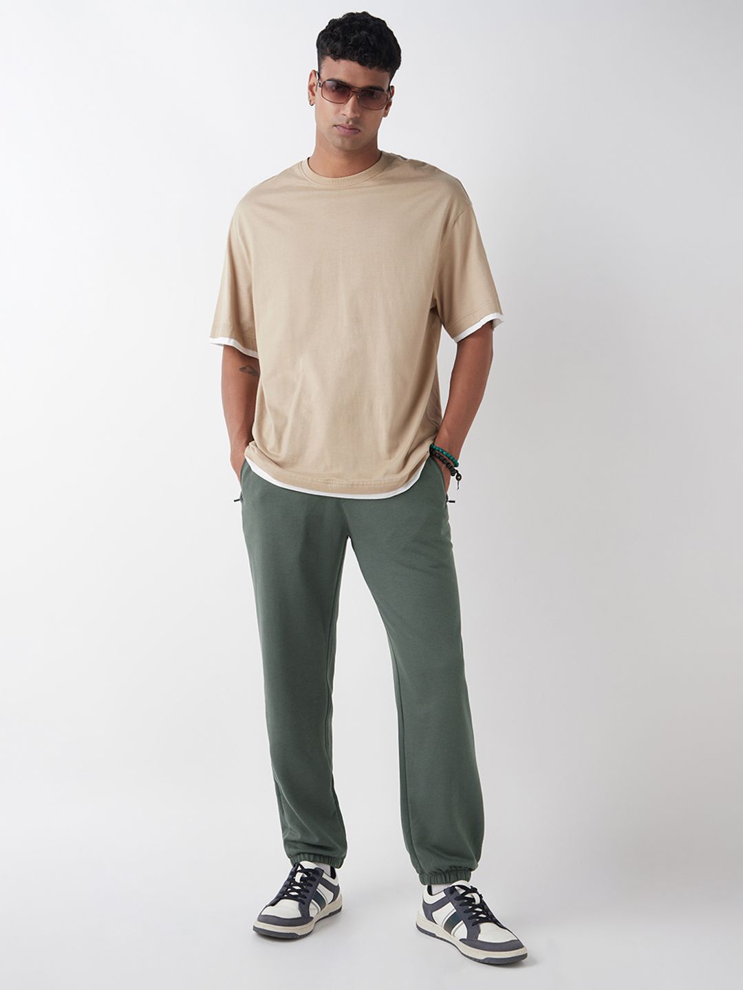 Bewakoof Men's Grey Oversized Mid Rise Joggers