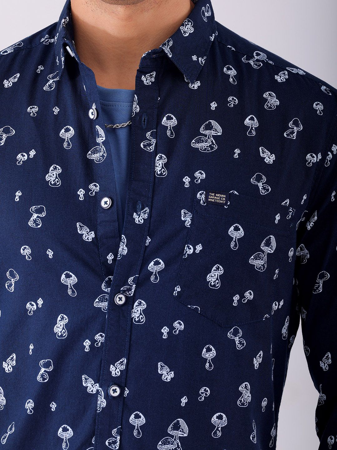 The Indian Garage Co Slim Fit Opaque Printed Pure Cotton Casual Shirt