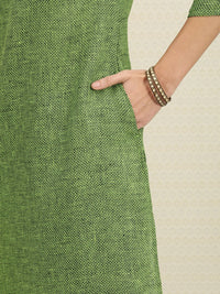 House of Pataudi Women Green & Black Keyhole Neck Kurta