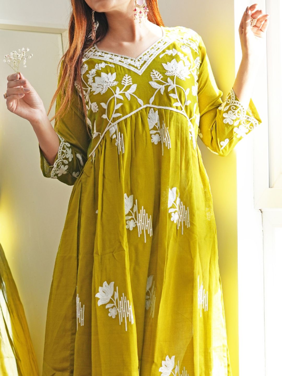 KALINI Women Floral Printed Flared Sleeves Thread Work Summer Sheers Kurta