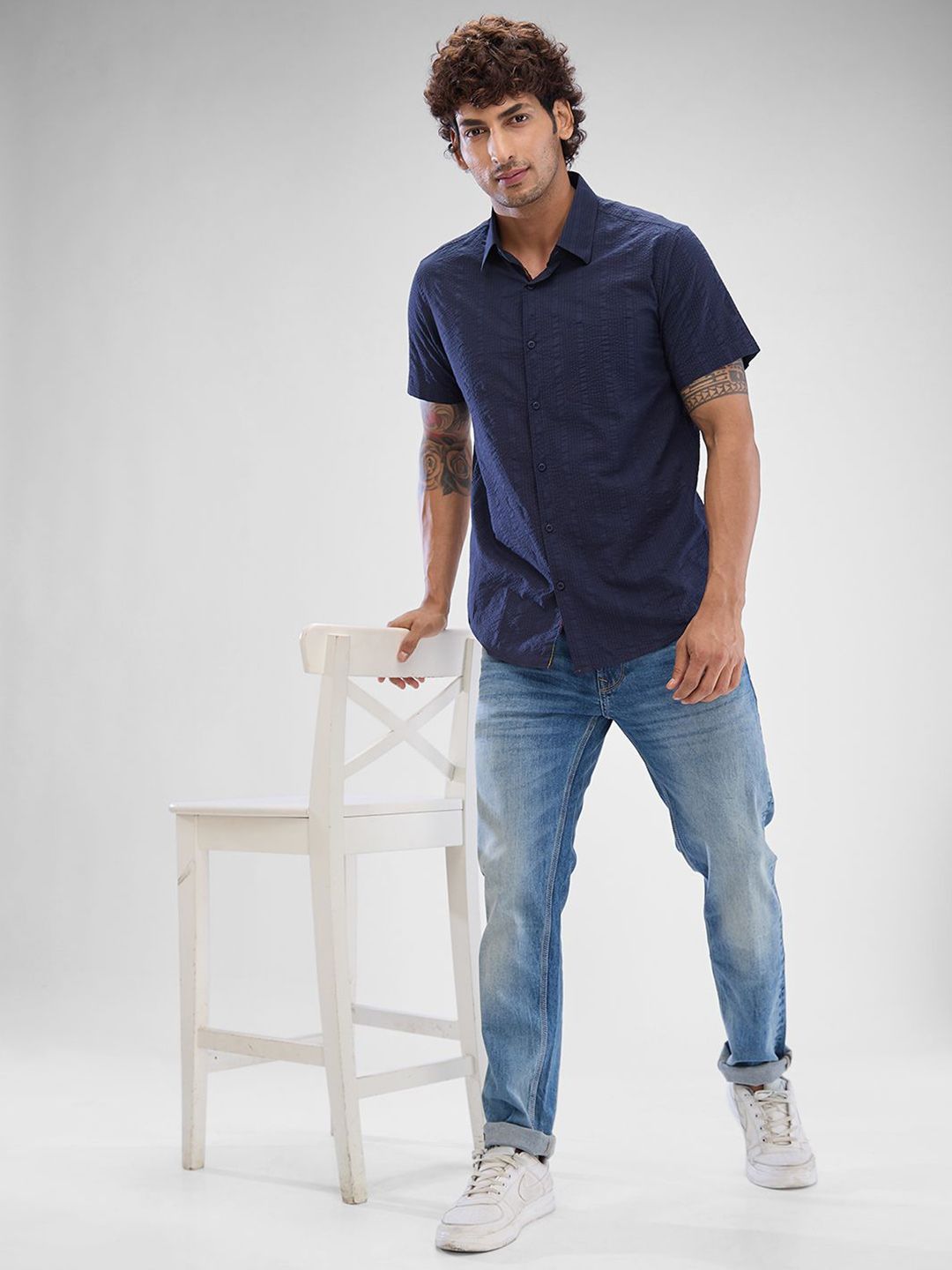 SPYKAR Men Slim Fit Solid Spread Collar Casual Shirt