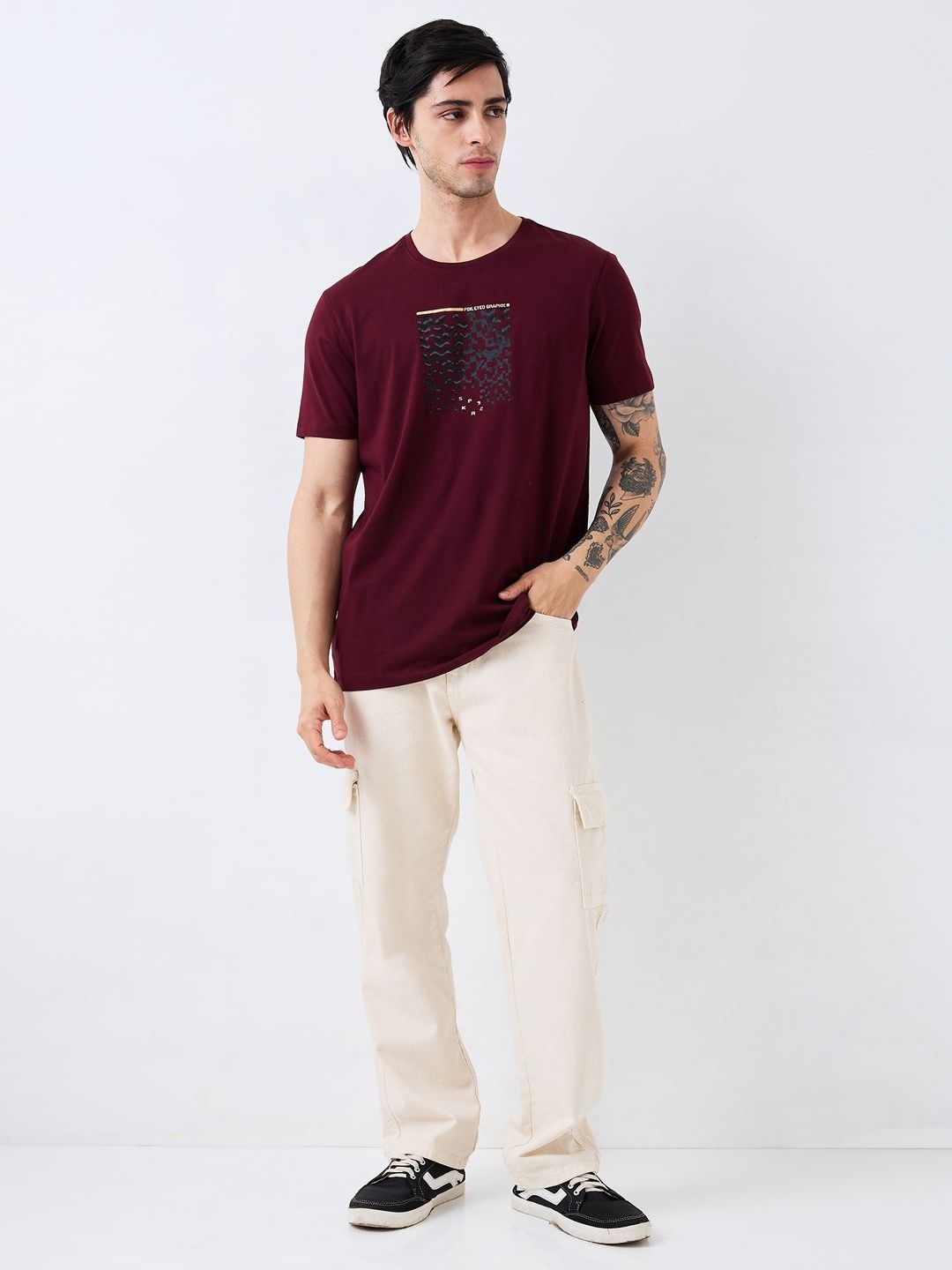 SPYKAR Men Graphic Printed Round Neck Cotton Slim Fit T-shirt