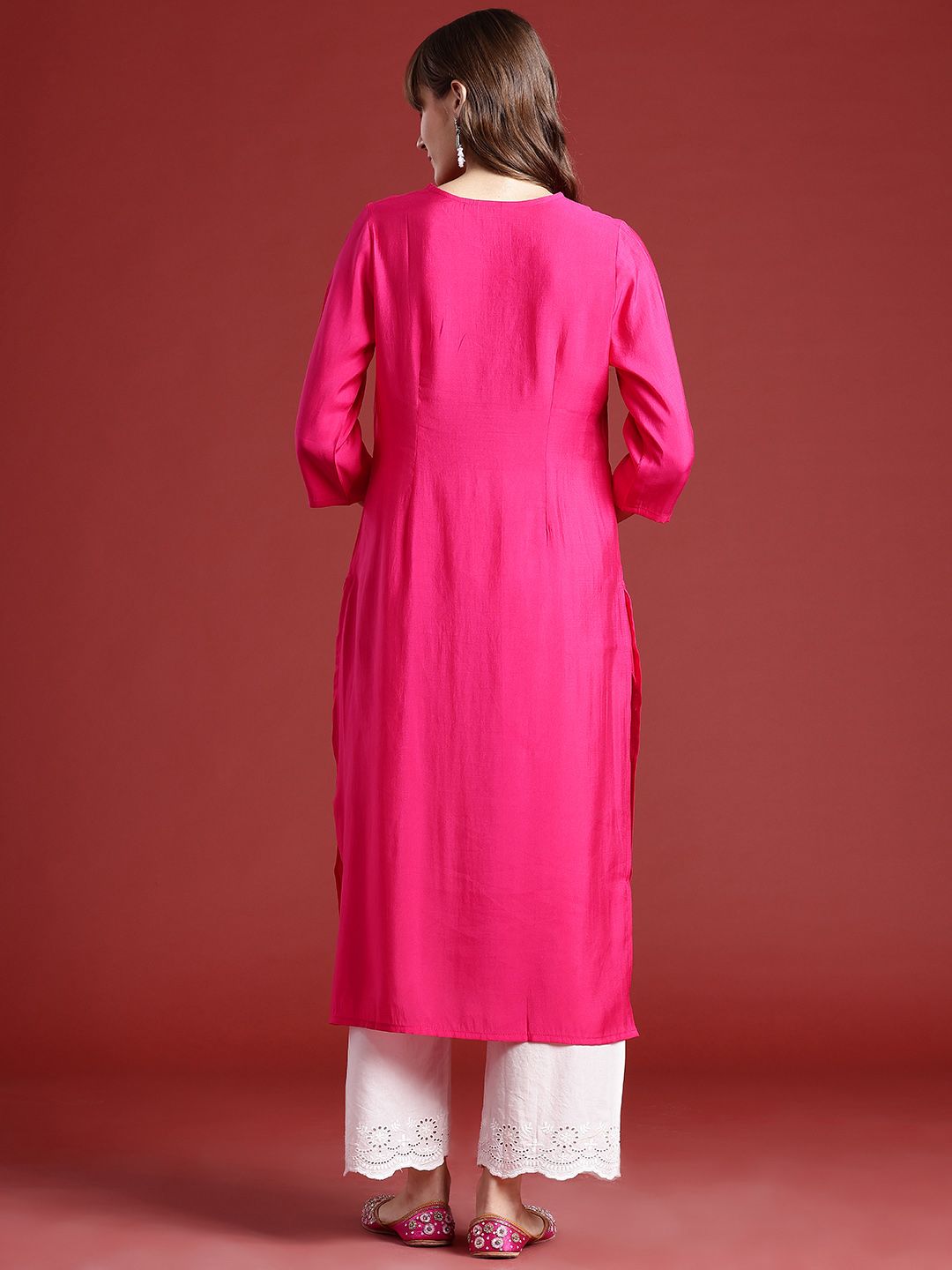 Anouk Floral Embroidered V-Neck Beads & Stones Studded Straight Kurta