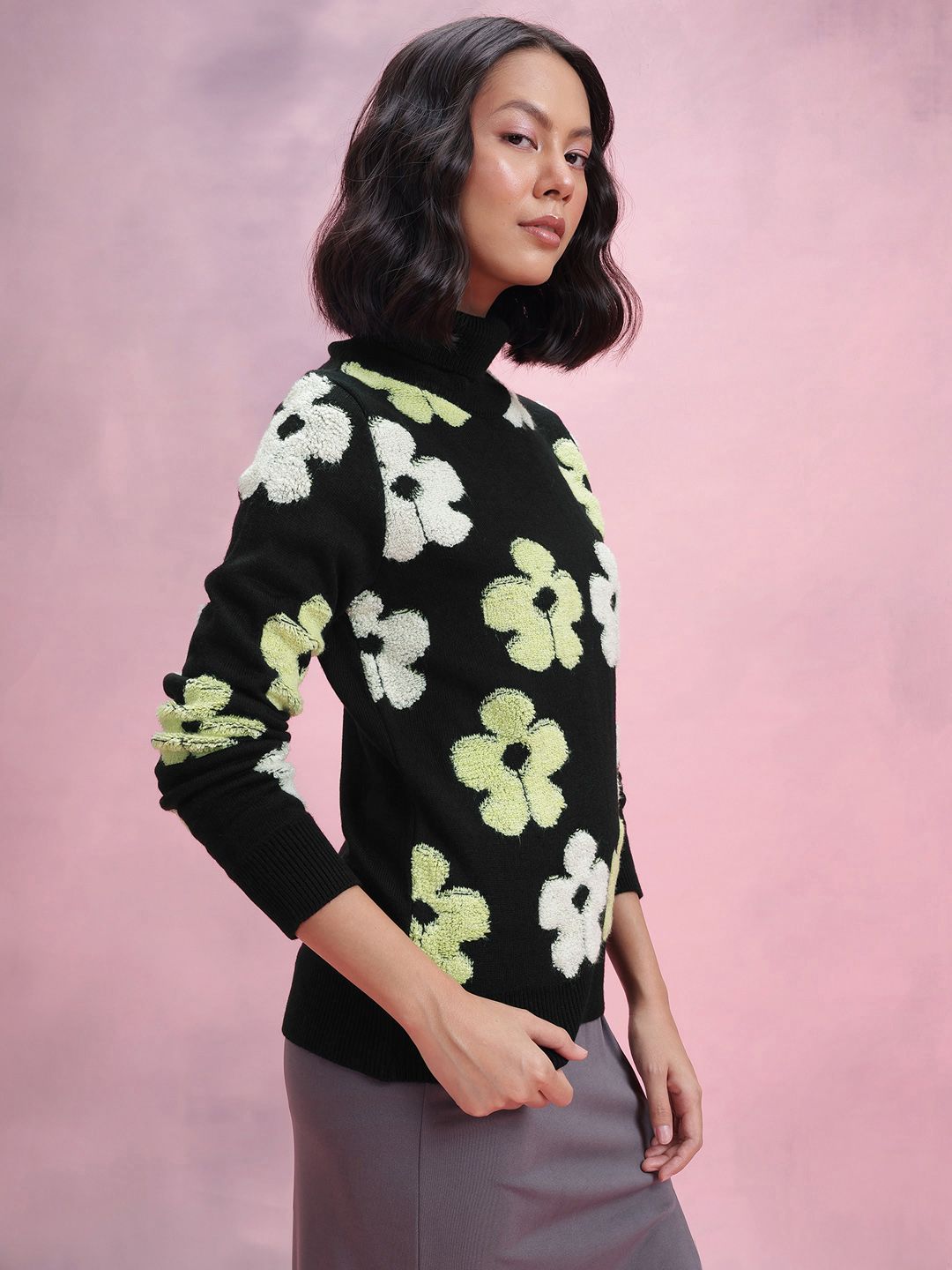 DressBerry Floral Turtle Neck Pullover