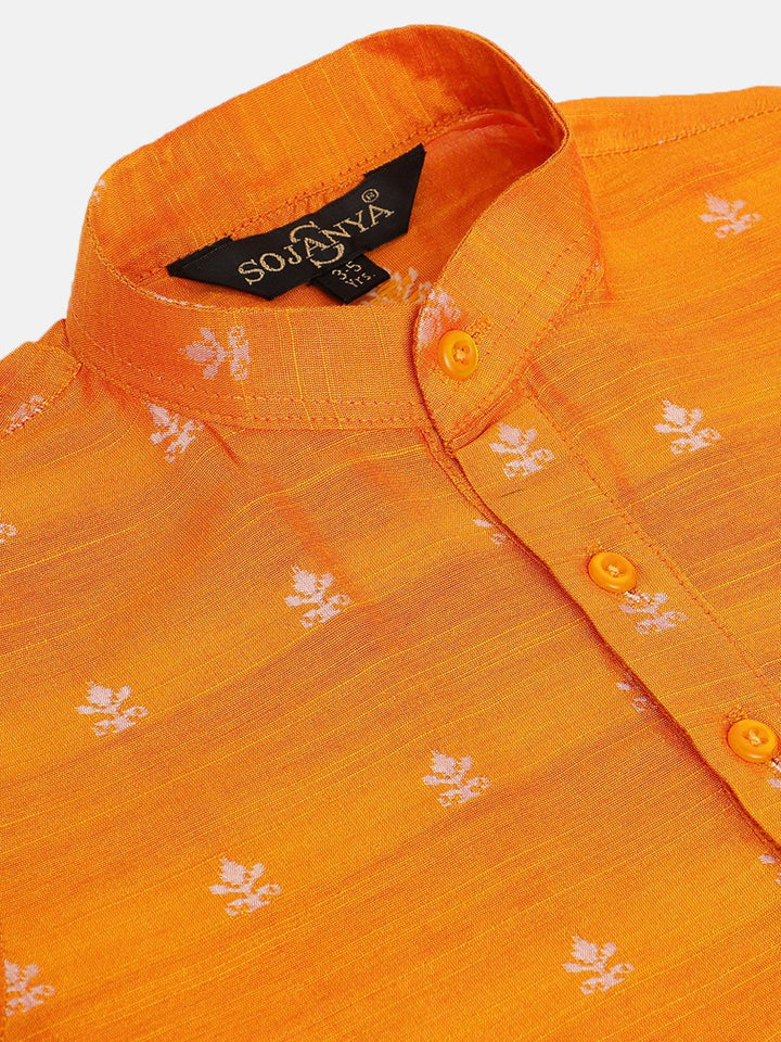 SOJANYA Kurta Lurus Bercorak Etnik Oren & Putih Lelaki