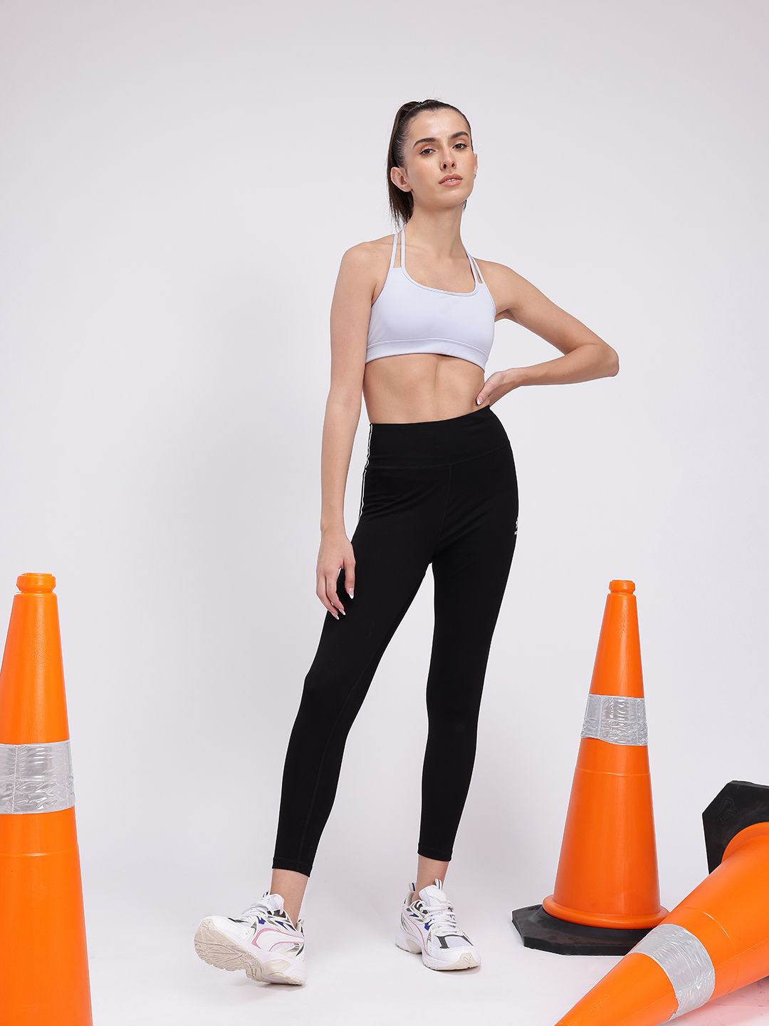 HRX by Hrithik Roshan Women Lifestyle Cropped Tights