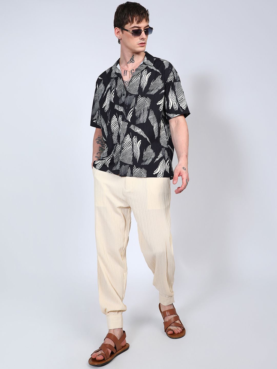 Campus Sutra Men Comfort Foliage Printed Cuban Collar Oversized Casual Shirt