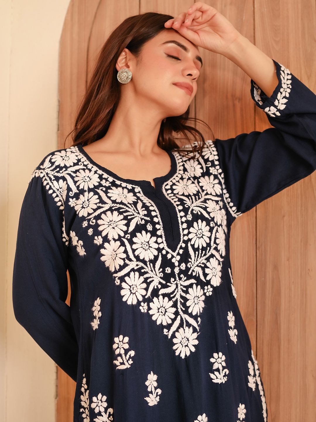 HOUSE OF KARI Floral Embroidered Round Neck Long Sleeves Straight Kurti