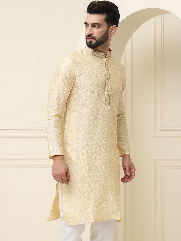SOJANYA Men Beige Woven Design Straight Kurta