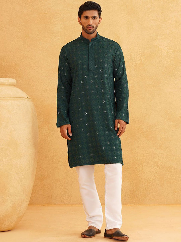 SOJANYA Benang Kolar Mandarin Bersulam Geometrik Berfungsi Kurta Kapas Tulen Dengan Churidar