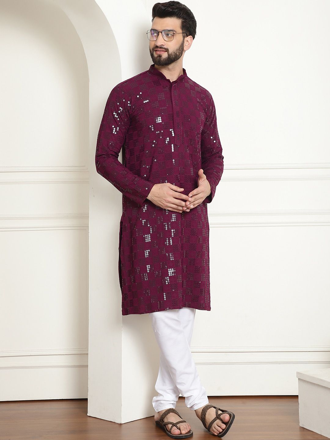 SOJANYA Kurta Kapas Tulen Sulam Geometrik dengan Churidar