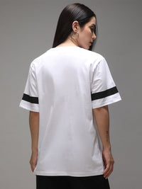 Dillinger Women Lengan Pendek Leher Krew Bercetak Tshirt