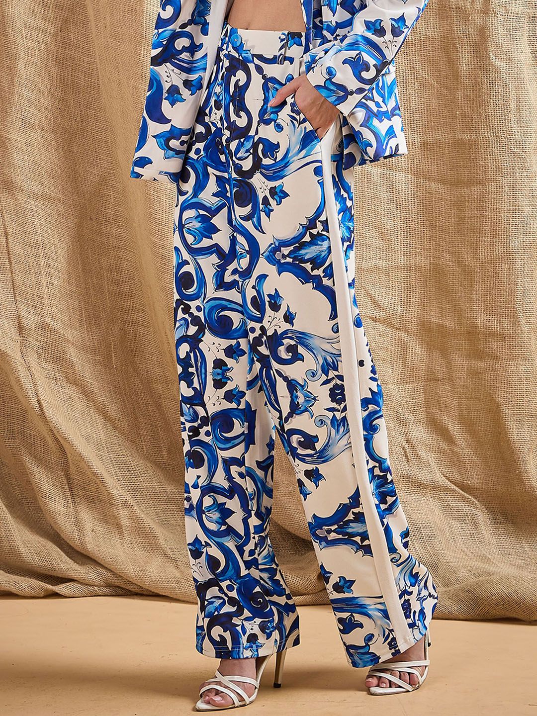 SASSAFRAS Women Ethnic Motifs Printed Relaxed Straight Leg Straight Fit High-Rise Trousers