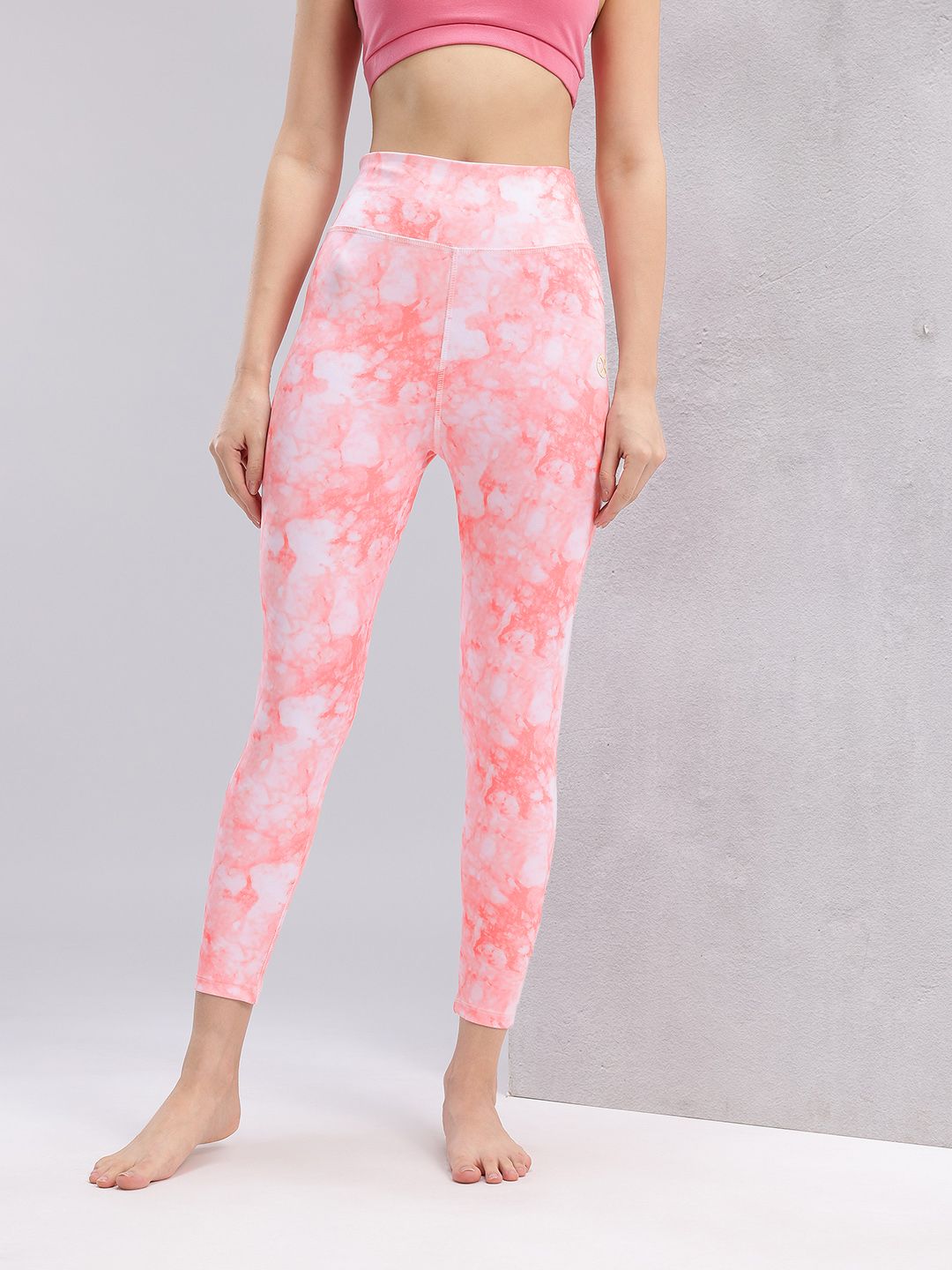 HRX by Hrithik Roshan Women Tie & Dye Mid-Rise Cropped Rapid-Dry Yoga Tights