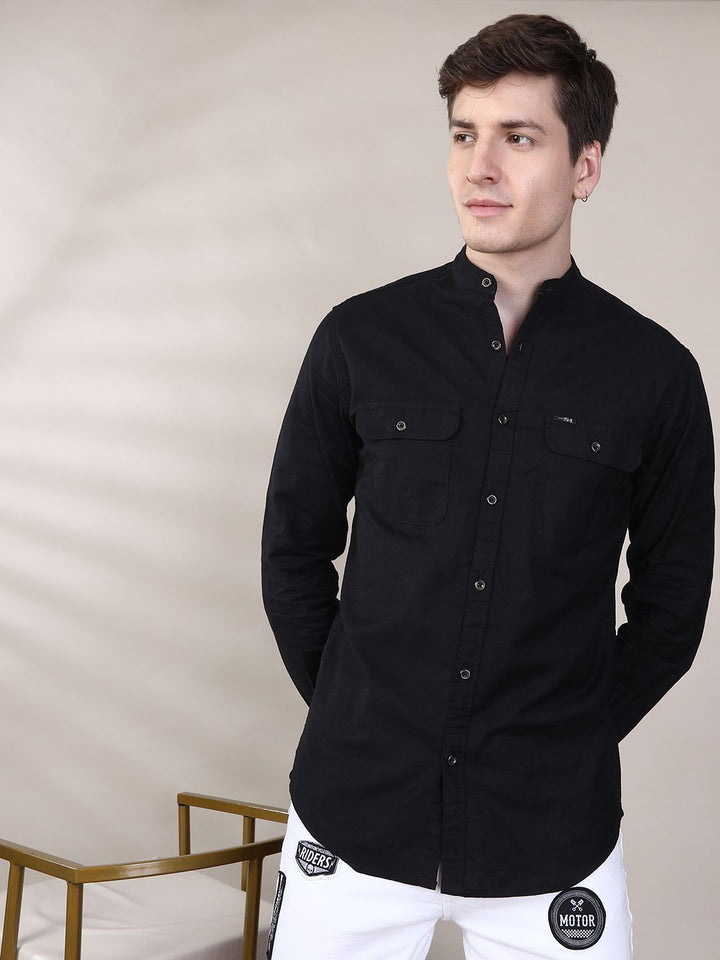 The Indian Garage Co Men Black Solid Casual Shirt