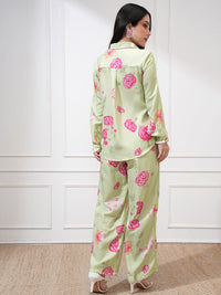 Vastralay Green Floral Printed Long Sleeves Shirt With Trousers