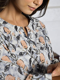 SANSKRUTIHOMES Women Coral Floral Printed Pure Cotton Night Suit