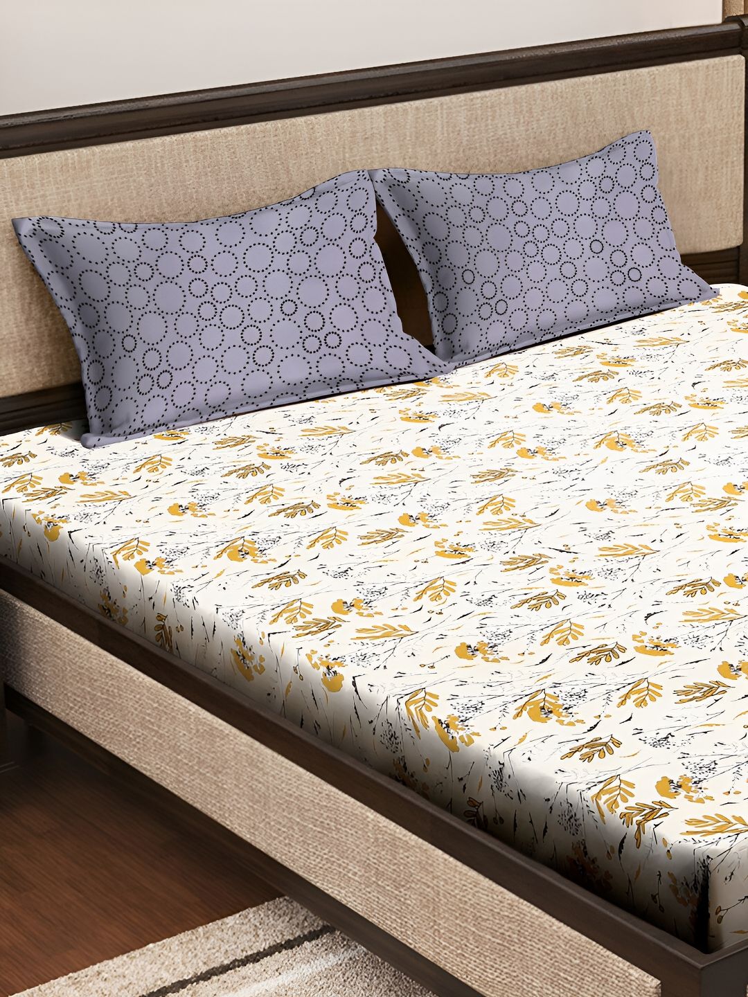 KLOTTHE Floral Printed 300TC Super King Fitted Bedsheet With 2 Pillow Covers