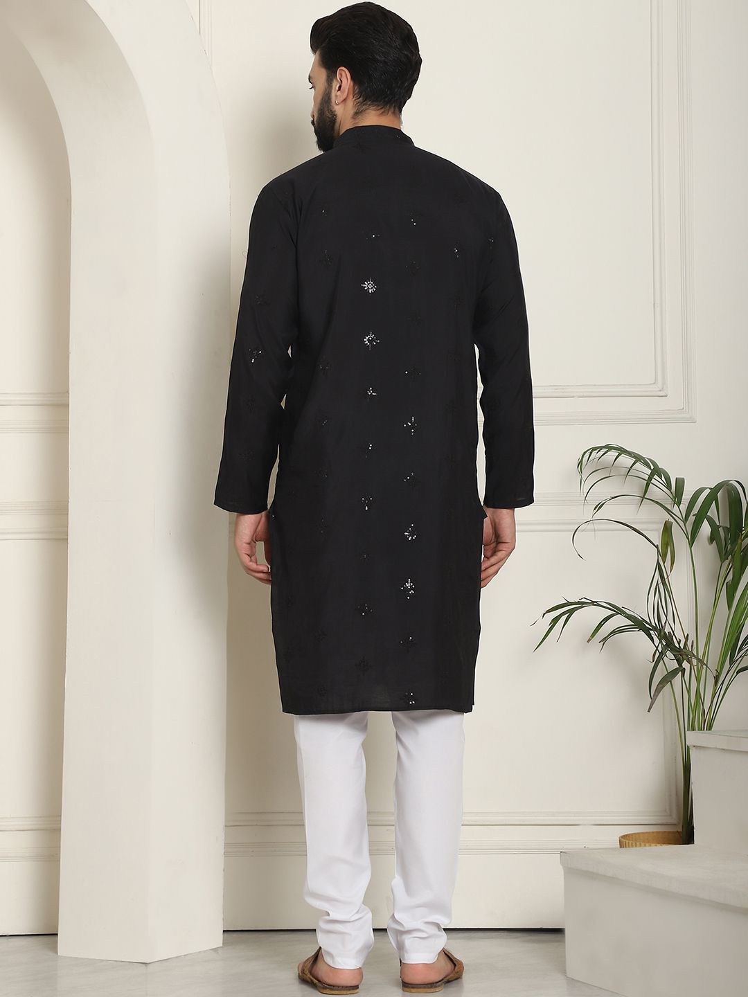 SOJANYA Kurta Lurus Sutera Sutera Bunga Bersulam Bunga Dengan Churidar