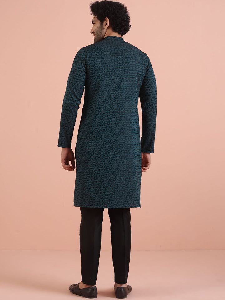 KISAH Men Floral Embroidered Kurta