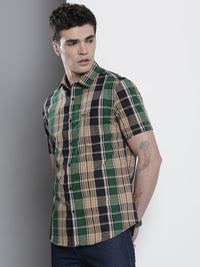 The Indian Garage Co Men Slim Fit Opaque Checked Casual Shirt
