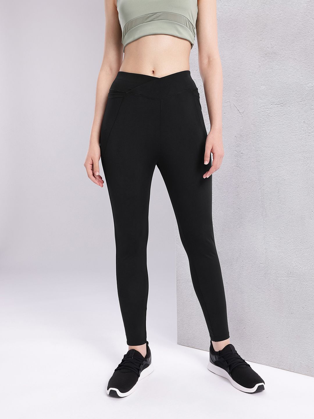 HRX by Hrithik Roshan Women Skinny Fit Training Tights