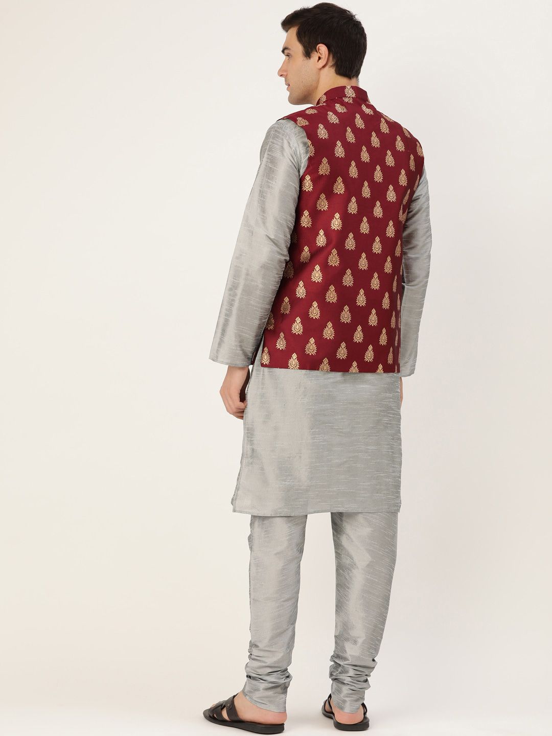 SOJANYA Mandarin Collar Straight Regular Kurta With Churidar & Nehru Jacket