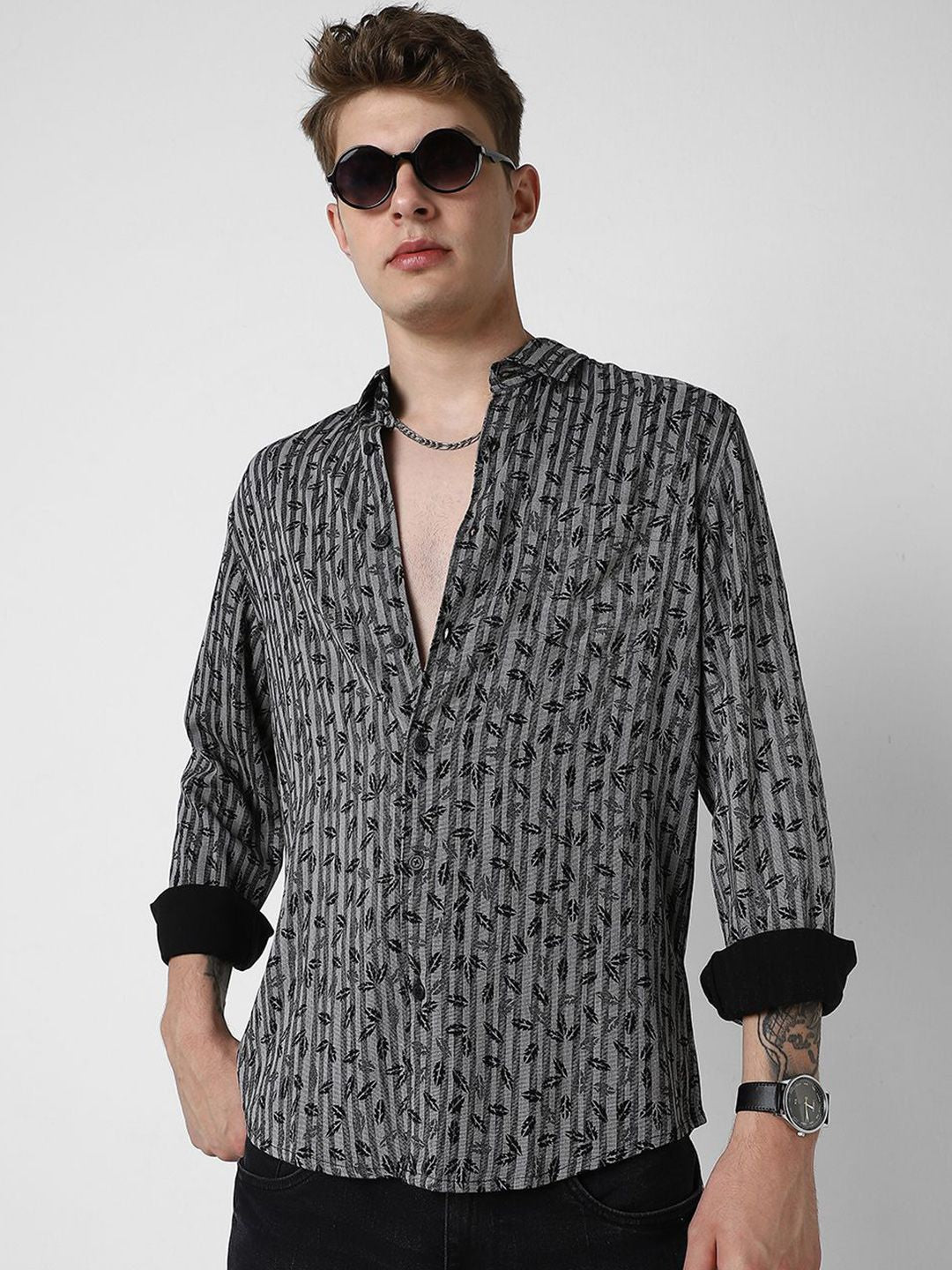 VASTRADO Men Classic Spread Collar Vertical Striped Cotton Slim Fit Casual Shirt