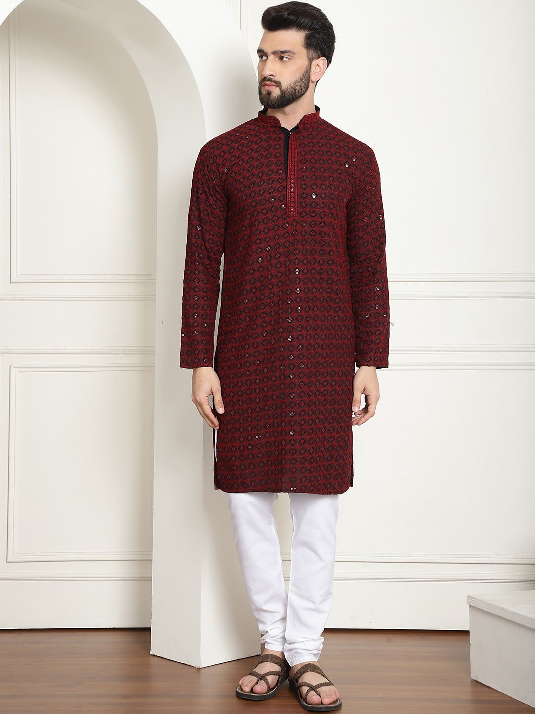 SOJANYA Kurta Kapas Tulen Bersulam Labuci dengan Churidar
