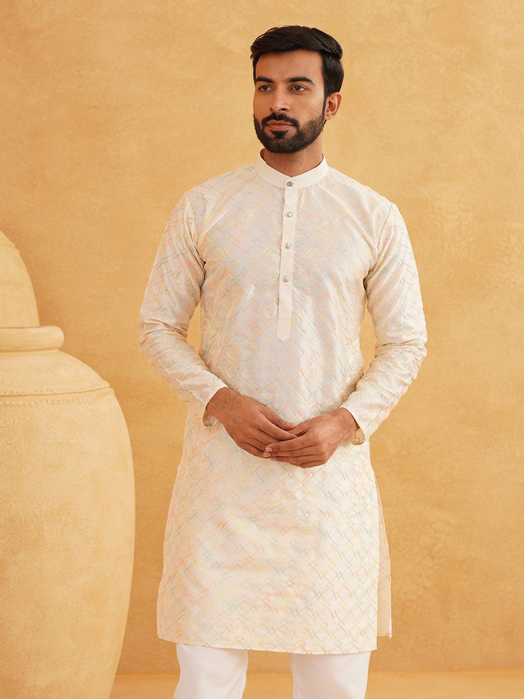 SOJANYA Geometric Embroidered Thread Work Kurta With Churidar
