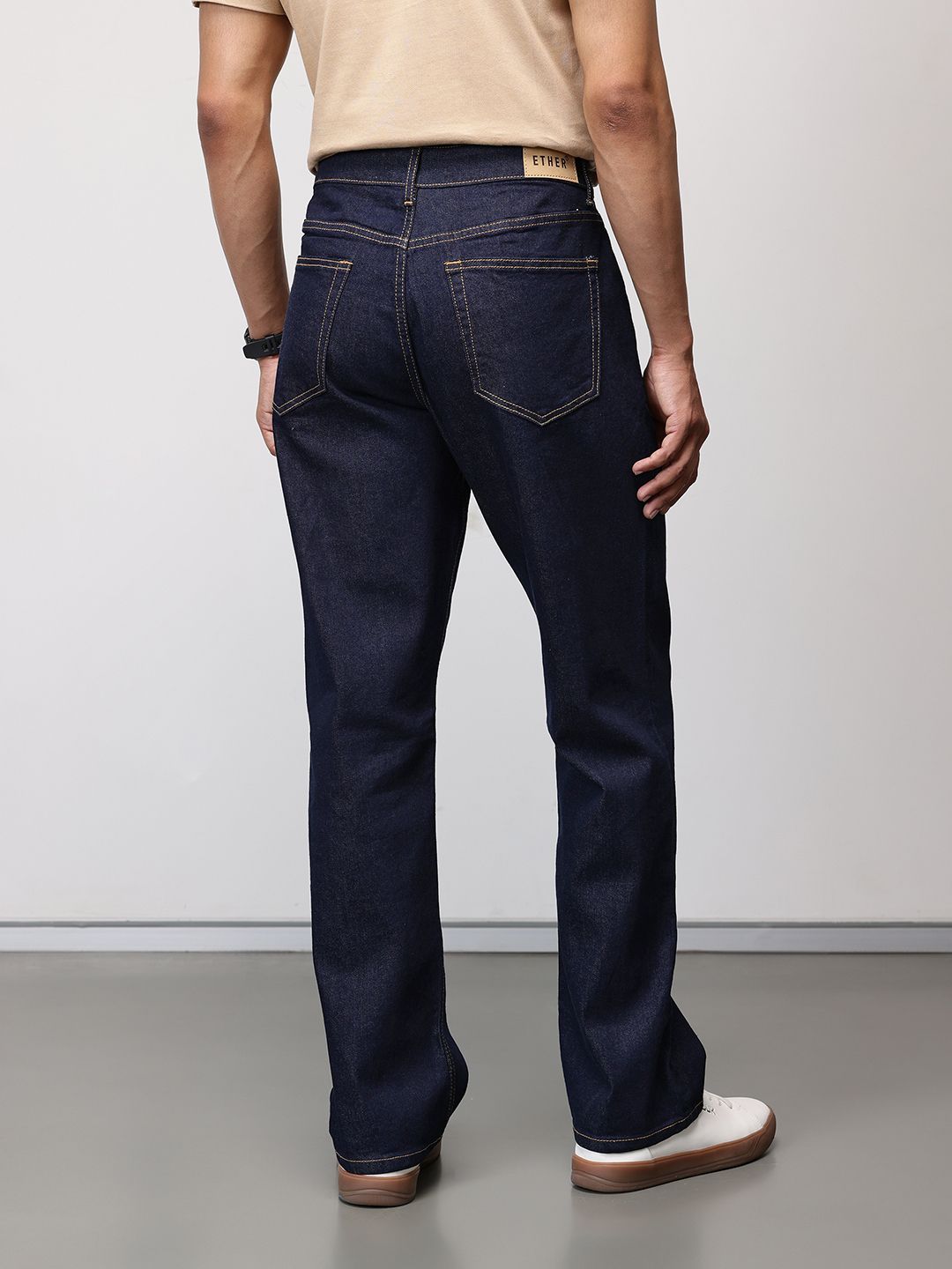 ether Grower Men Mid-Rise Pleated Comfort Fit Stretchable Jeans
